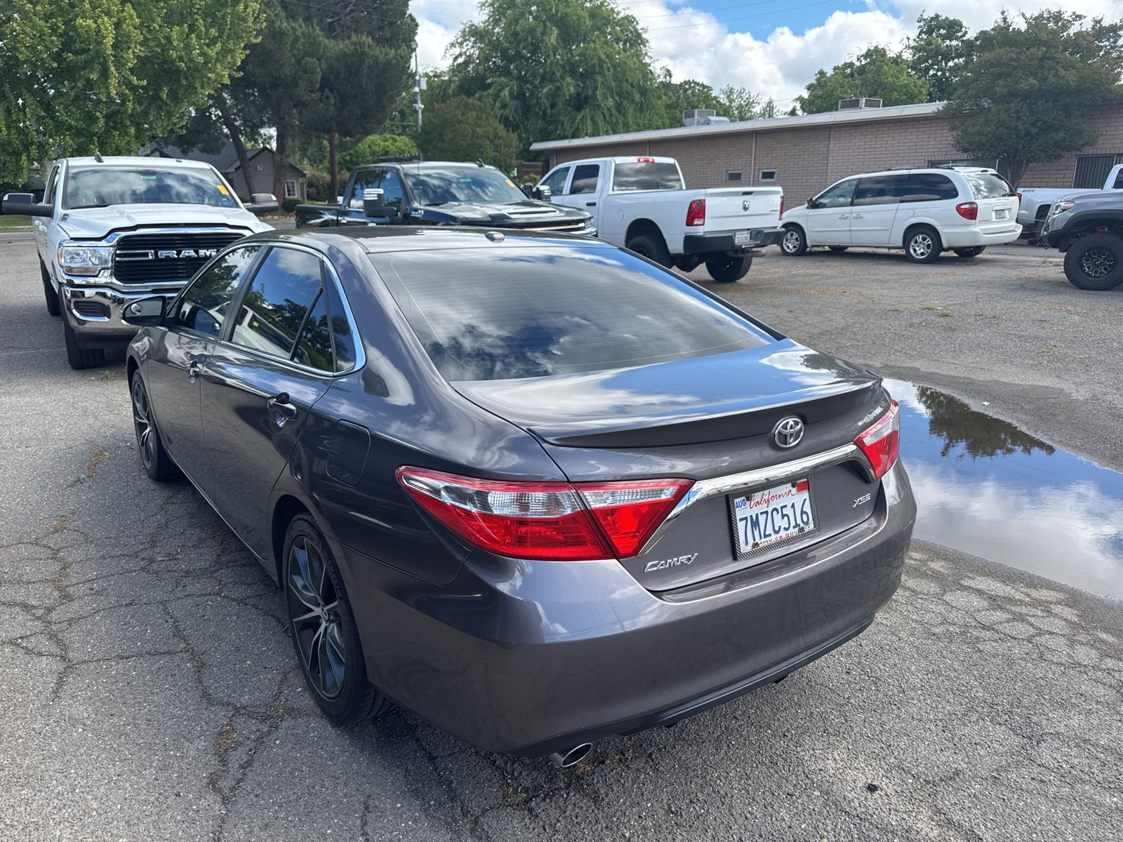 2015 Toyota Camry XSE V6 photo 2