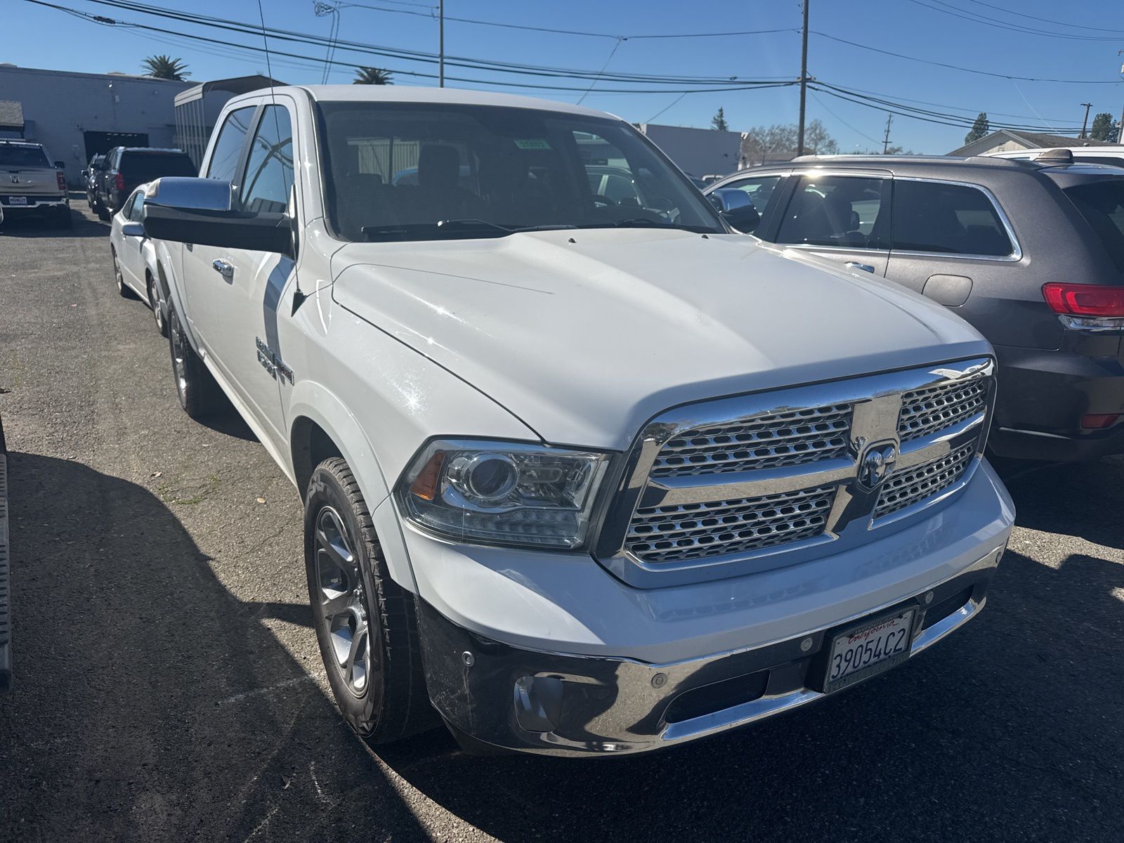 2017 Ram 1500 Laramie photo 4