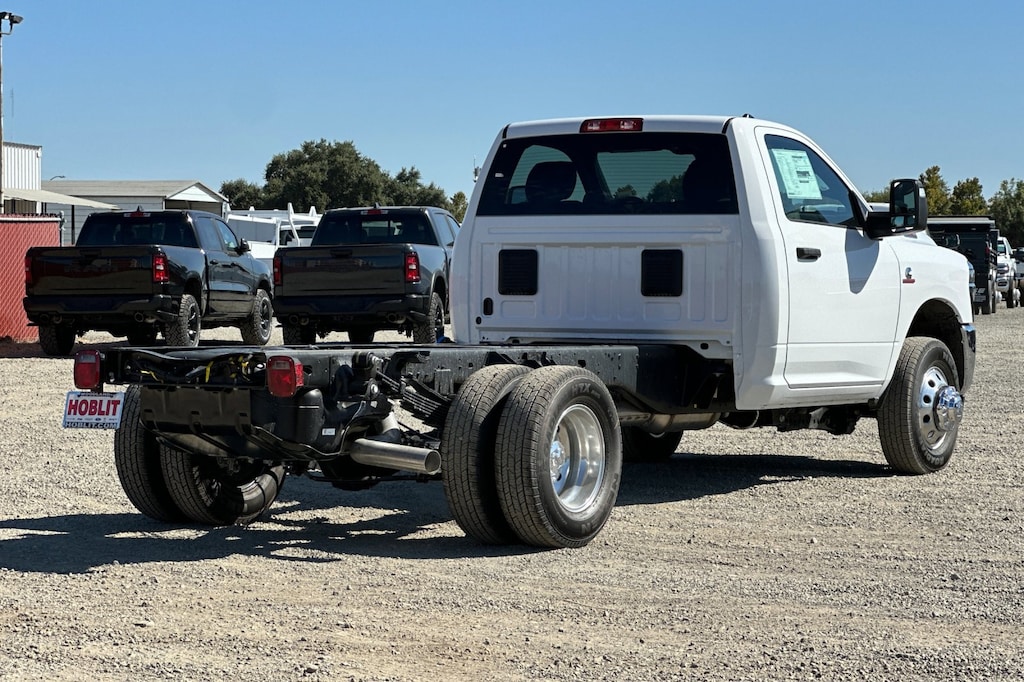 New 2025 Ram 3500 Chassis Cab 3500 TRADESMAN CHASSIS REGULAR CAB 4X4 84' CA Pickup