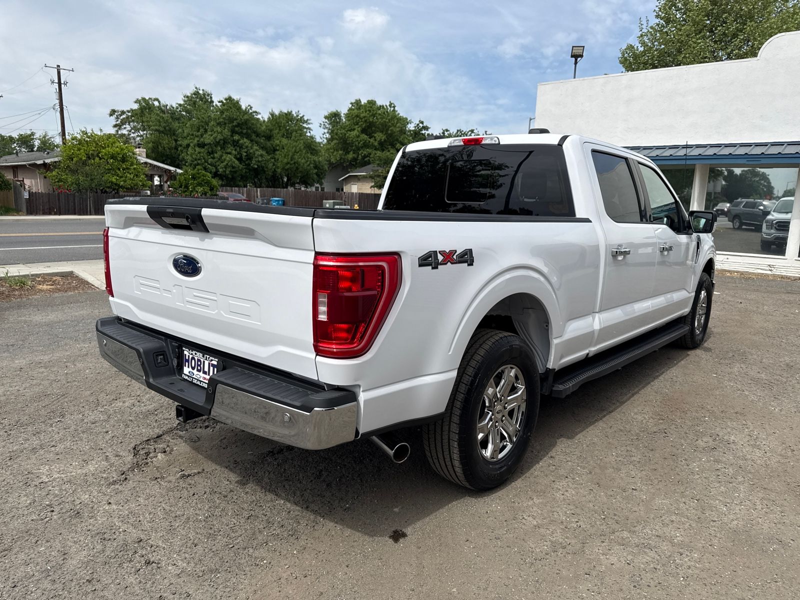 2021 Ford F-150 XLT Crew Cab V8 4x4 photo 4