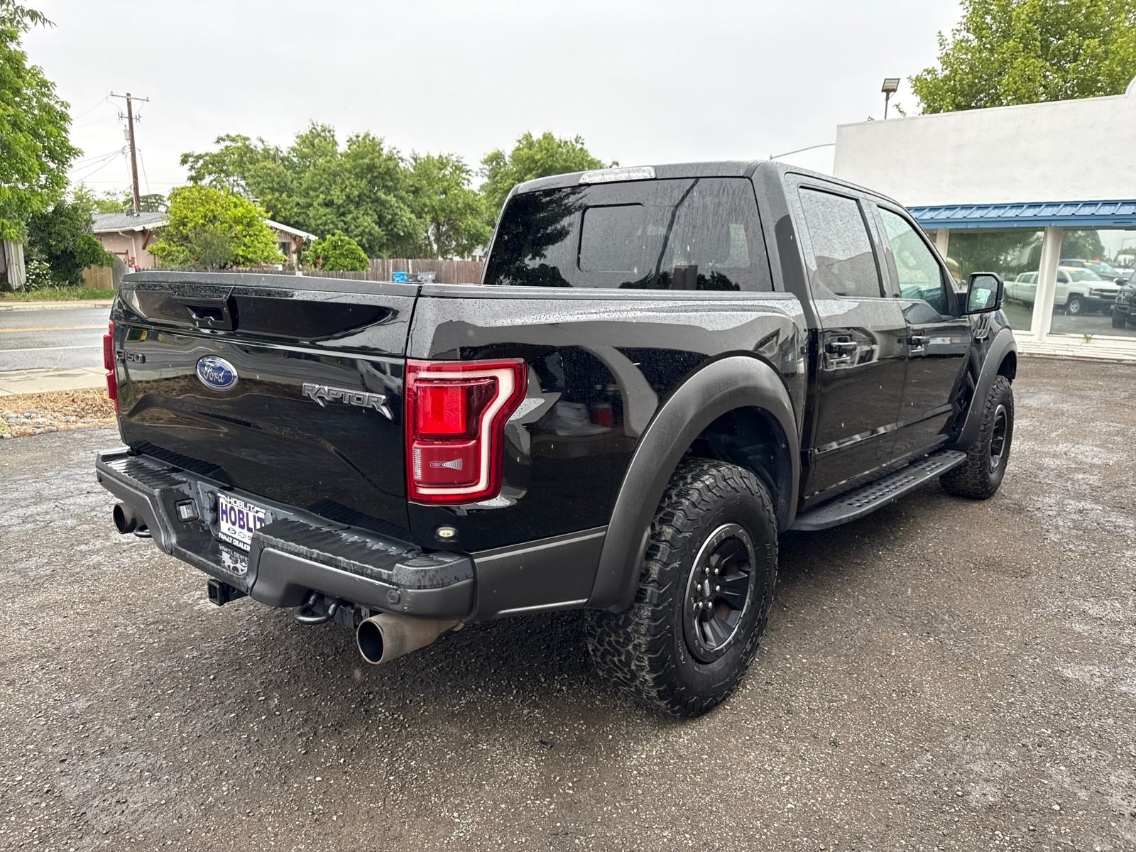 2017 Ford F-150 Raptor Crew Cab 4x4 w/ Technology Pkg. photo 4