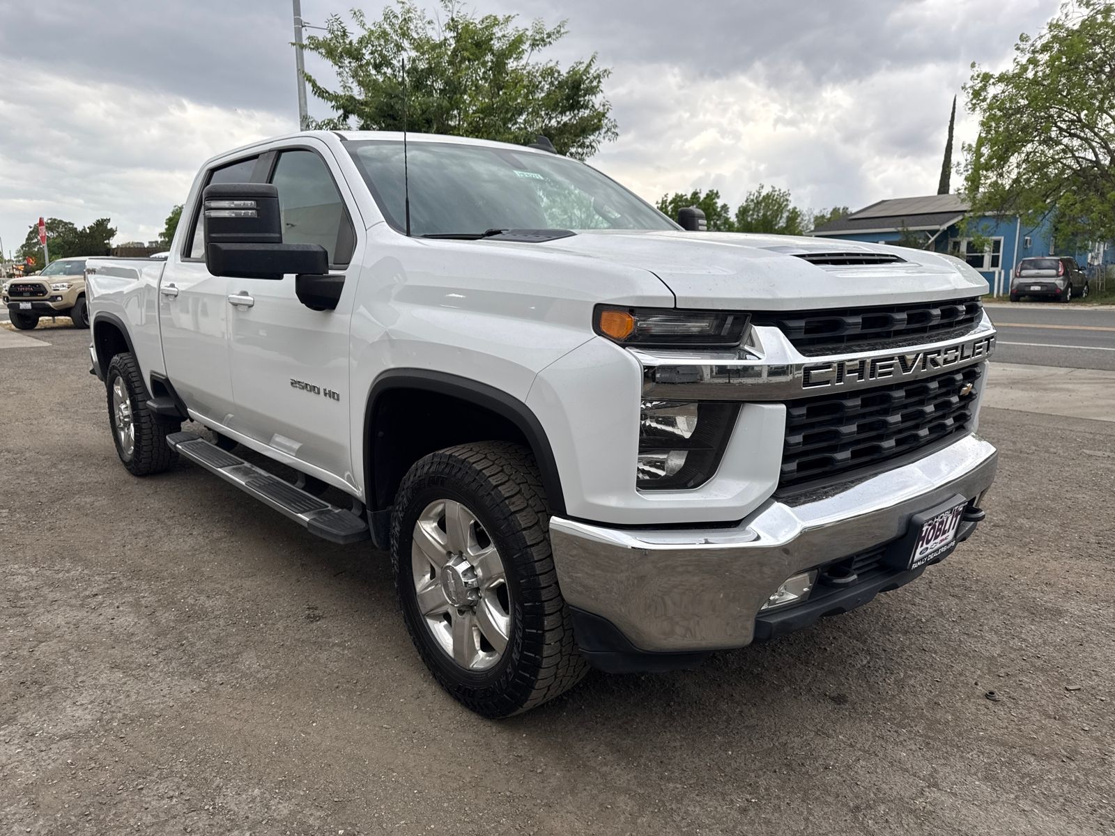 2020 Chevrolet Silverado 2500HD LT Crew Cab Short Bed 4x4 photo 6