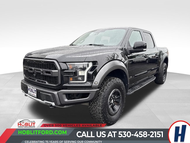 2017 Ford F-150 Raptor Crew Cab 4x4 w/ Technology Pkg. Truck