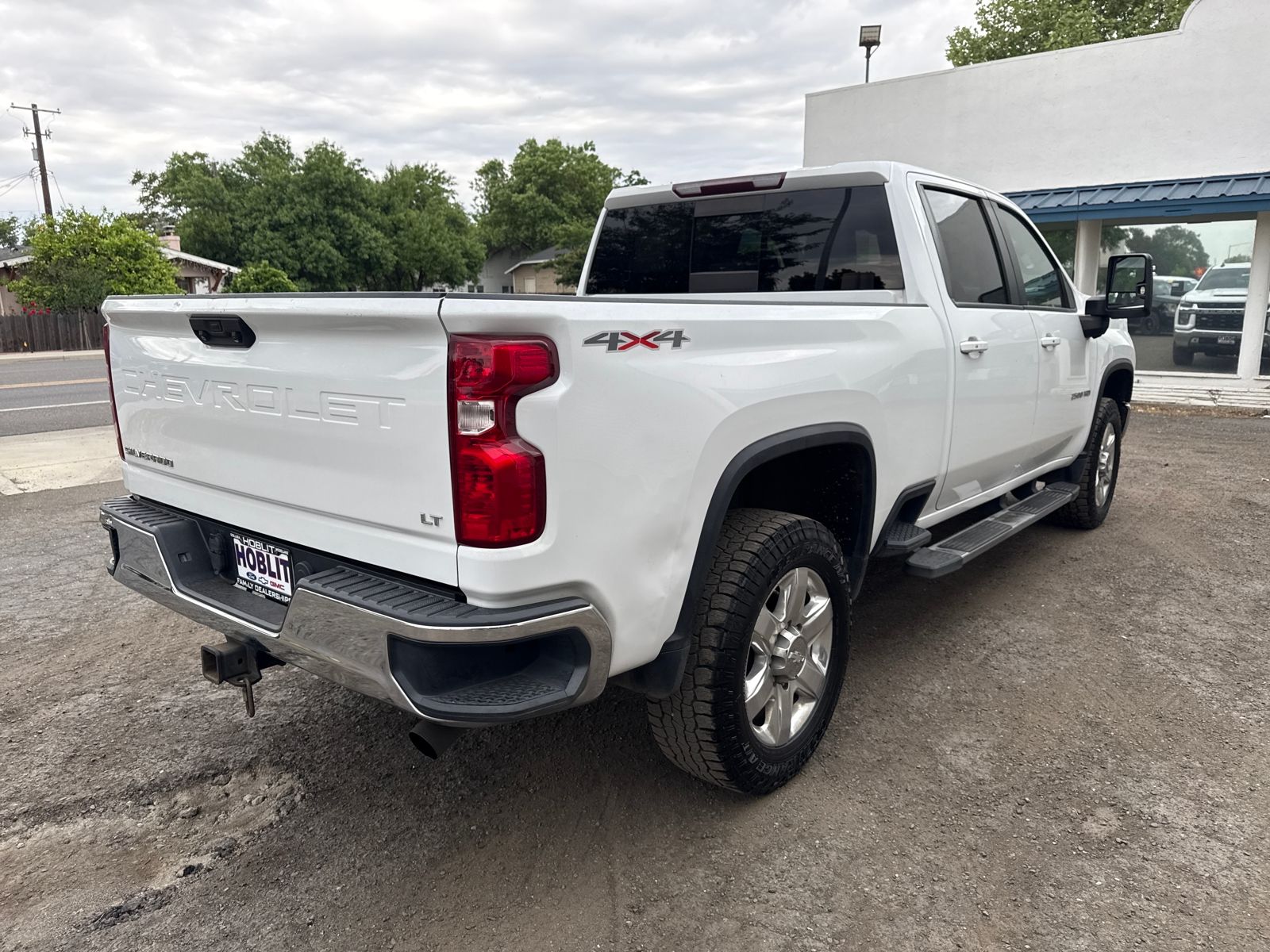 2020 Chevrolet Silverado 2500HD LT Crew Cab Short Bed 4x4 photo 4