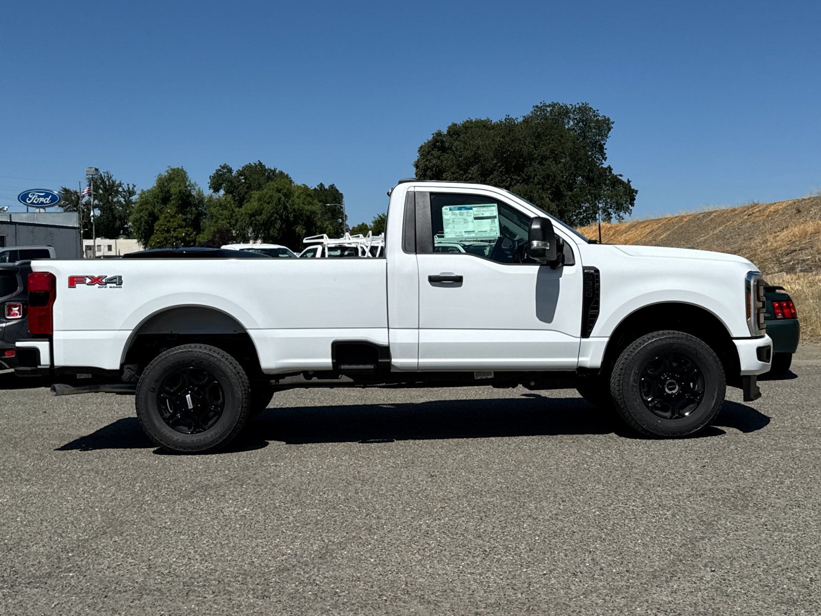 2025 Ford F-350 XL photo 2