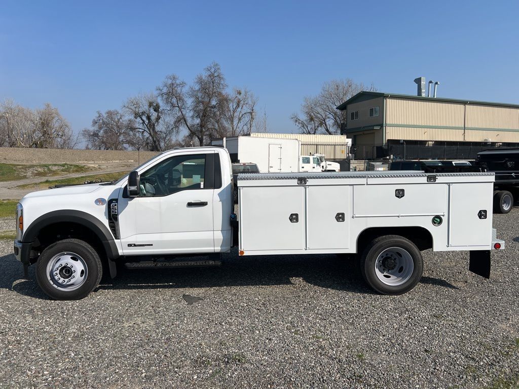 2024 Ford F-550 XL photo 2