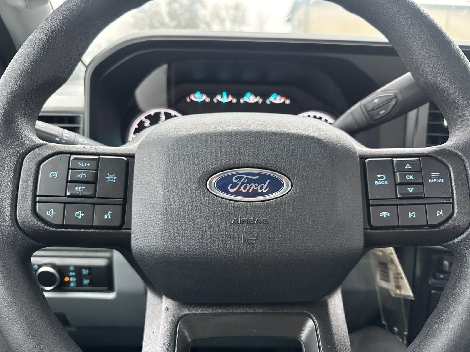 2025 Ford F-550 Super Duty Chassis Cab XL - Photo 20