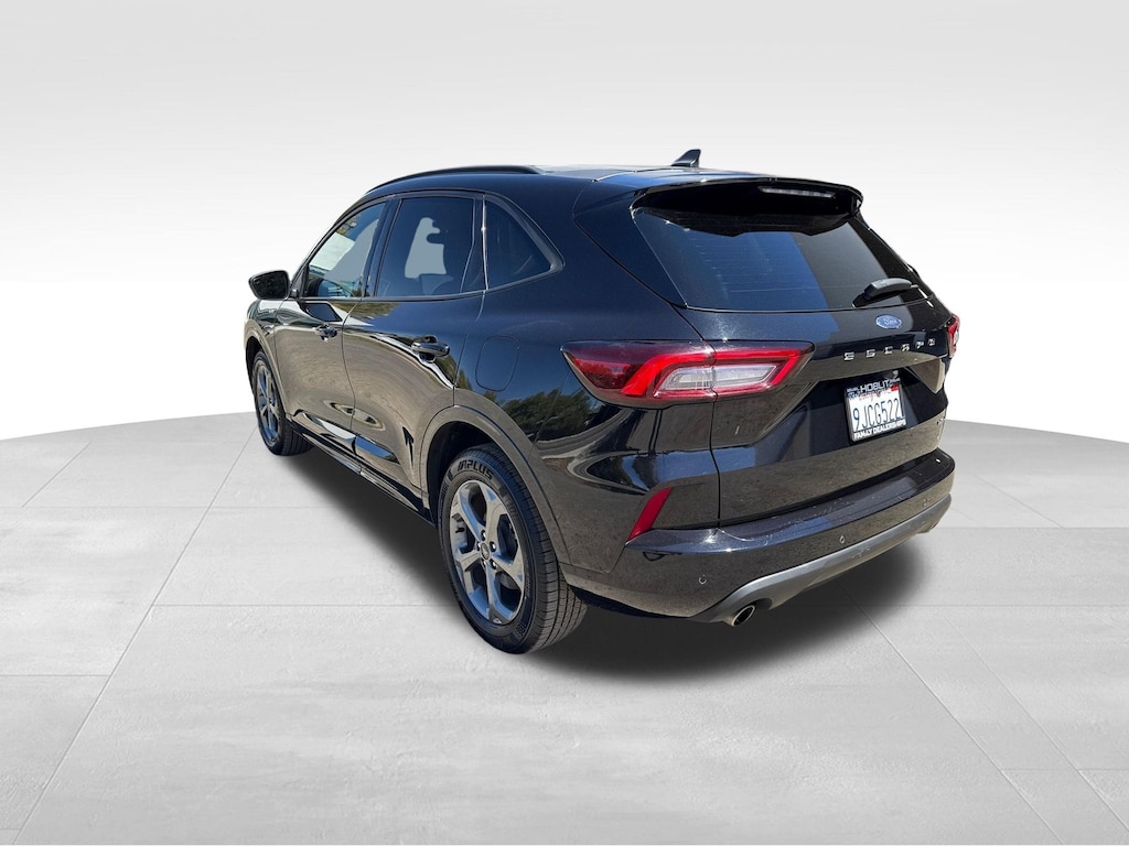 Used 2023 Ford Escape ST-Line AWD SUV