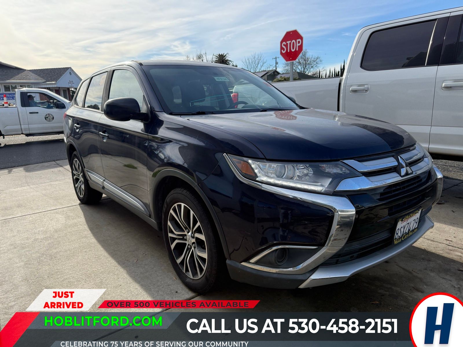 2018 Mitsubishi Outlander LE's photo