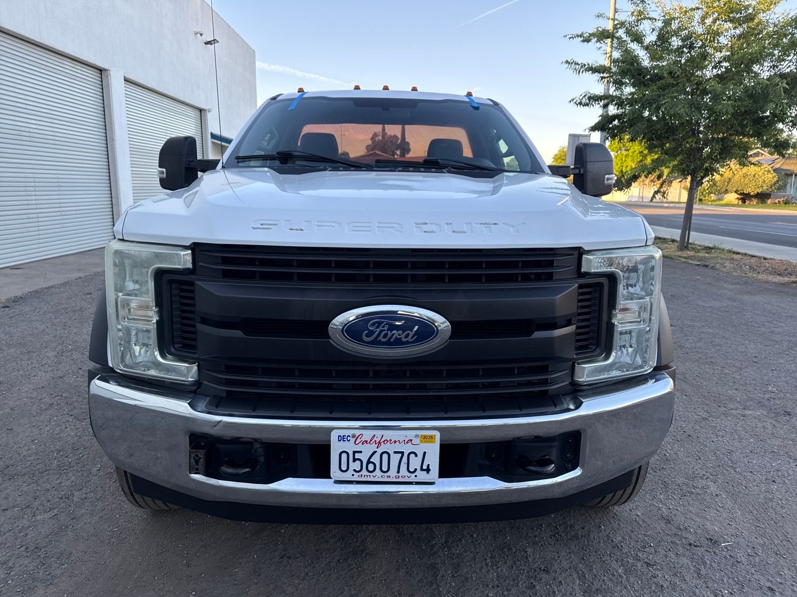 2017 Ford F-550SD XL DRW Powerstroke Cab/Chassis photo 3