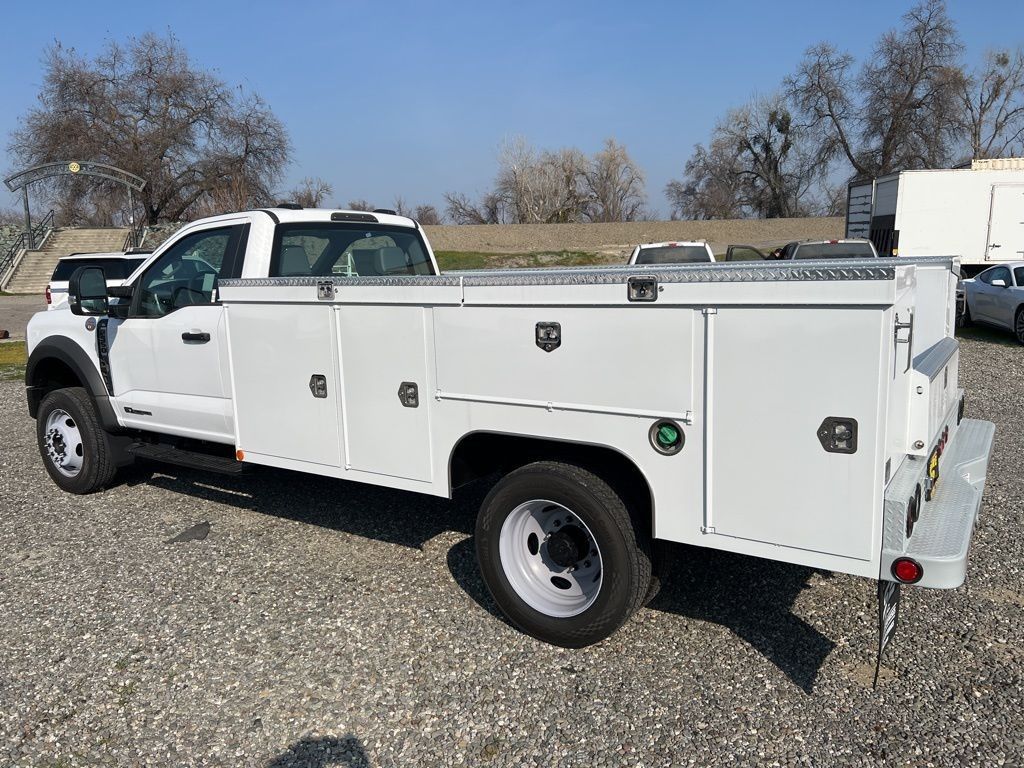 2024 Ford F-550 XL photo 3