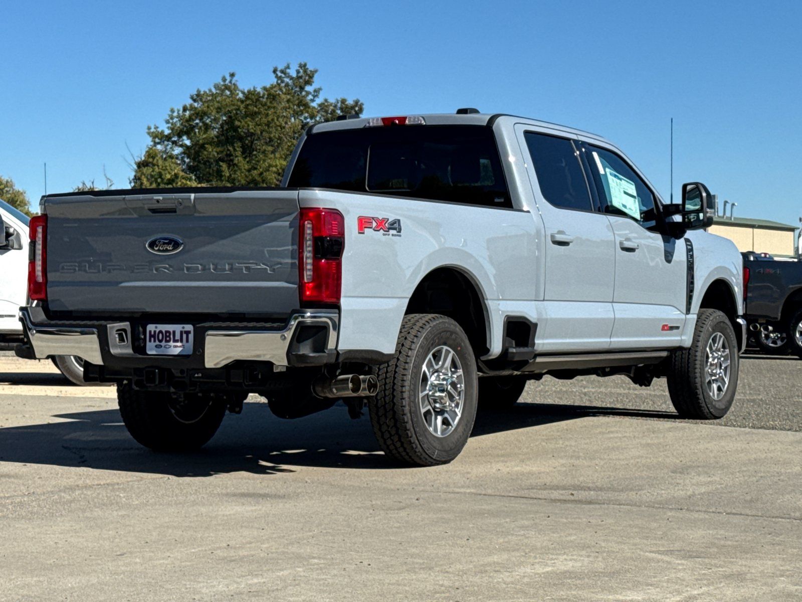 2026 Ford F-350 Lariat photo 3
