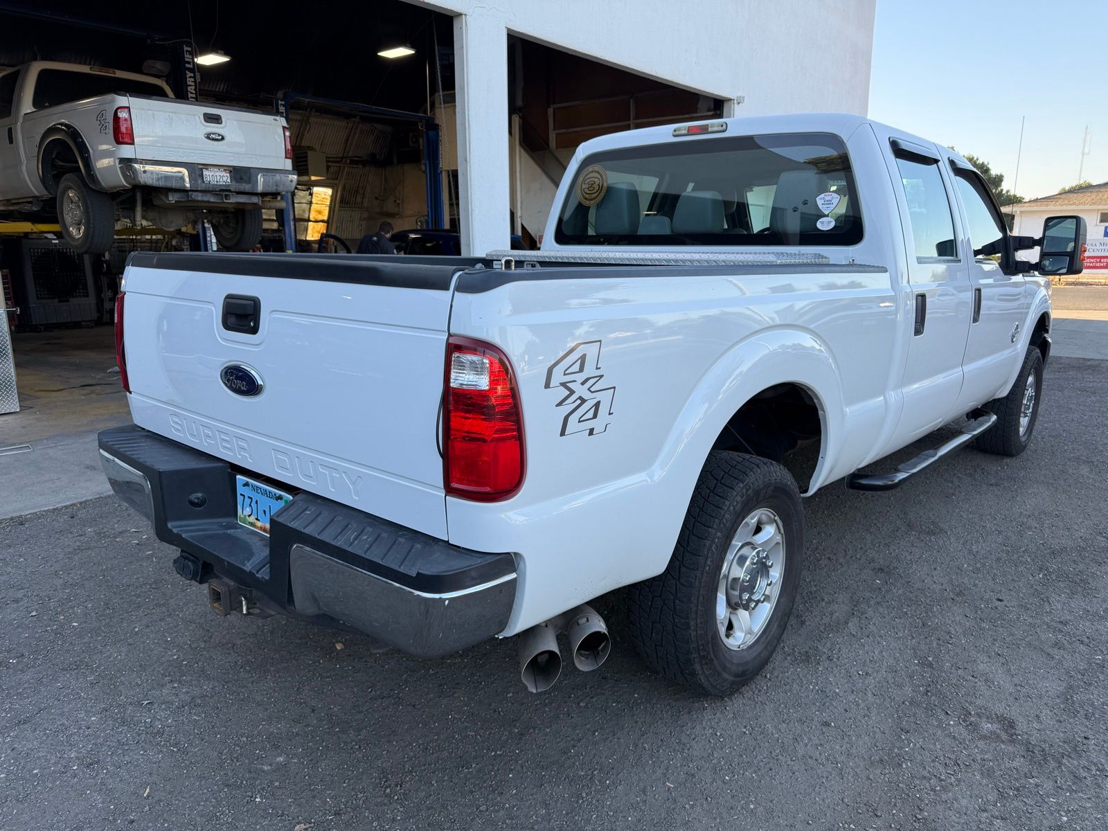 2014 Ford F-250 photo 2