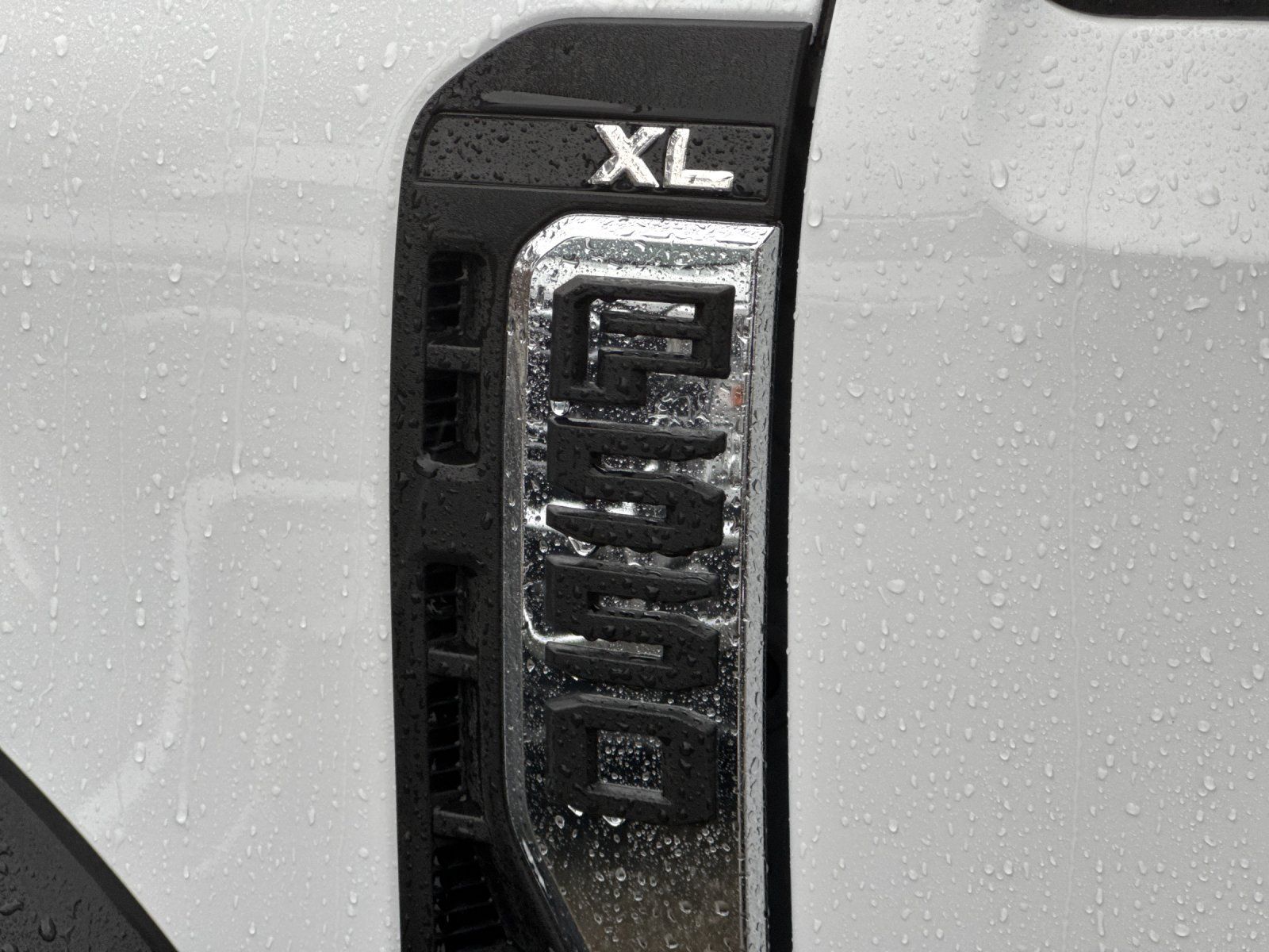 2025 Ford F-550 Super Duty Chassis Cab XL - Photo 27