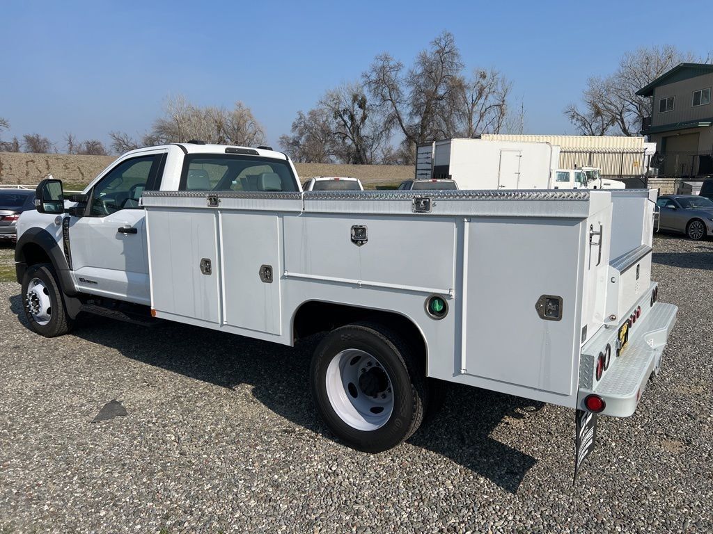 2024 Ford F-550 XL photo 3