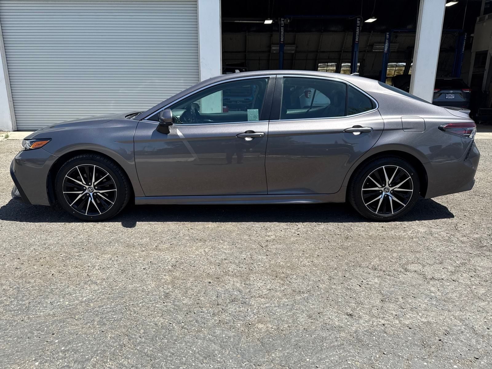 Certified 2021 Toyota Camry SE with VIN 4T1G11AK7MU602423 for sale in Colusa, CA
