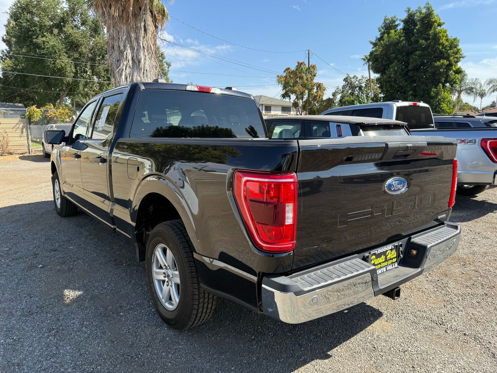 2023 Ford F-150 XLT photo 3
