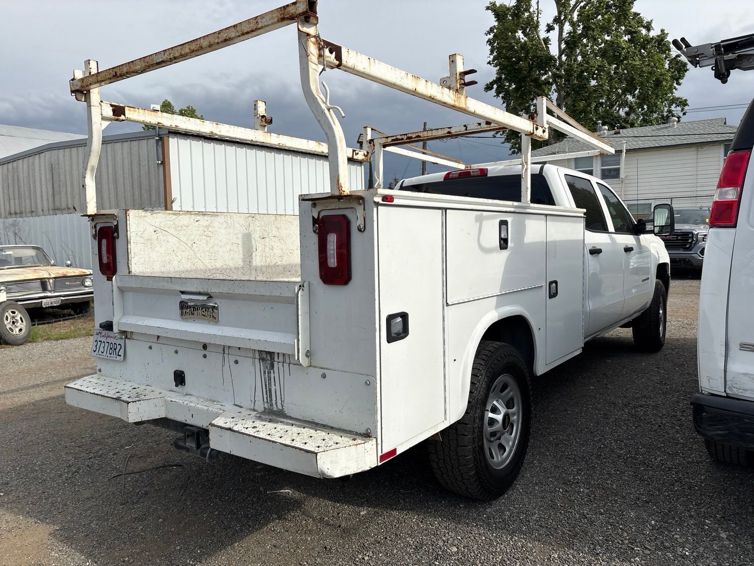 2018 Chevrolet Silverado 3500HD Work Truck Crew Cab w/ Contractor Body! photo 4