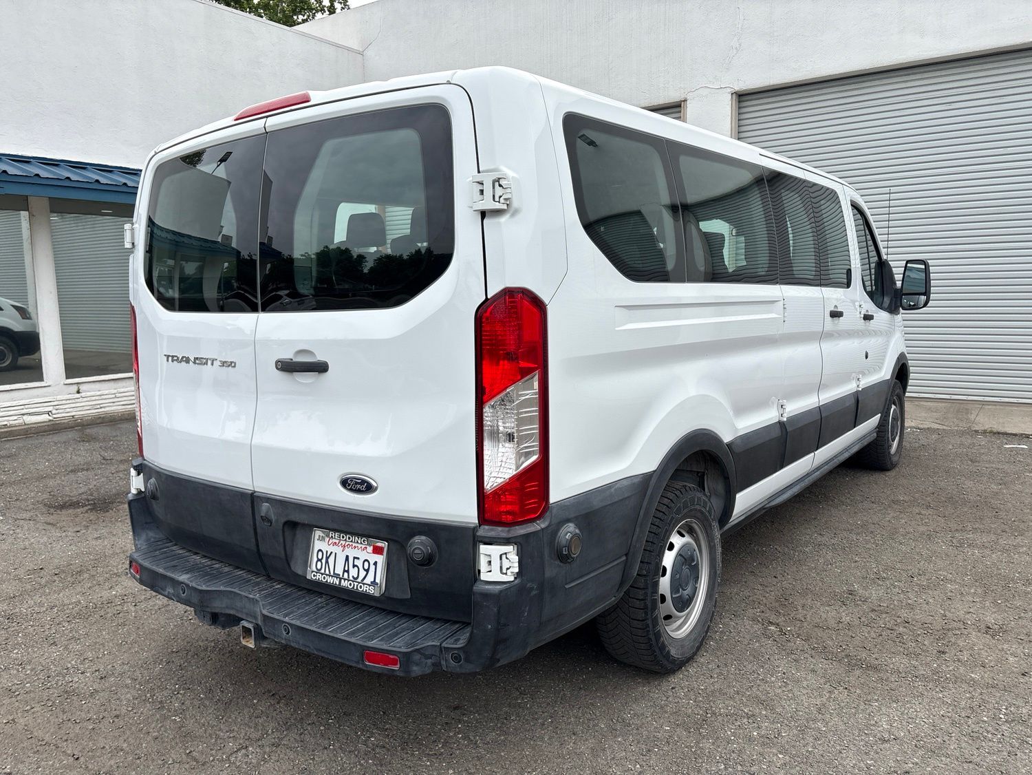 2019 Ford Transit-350 XL 12-Passenger Van photo 4