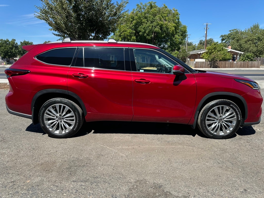 Used 2023 Toyota Highlander Platinum with VIN 5TDKDRBH0PS032278 for sale in Colusa, CA