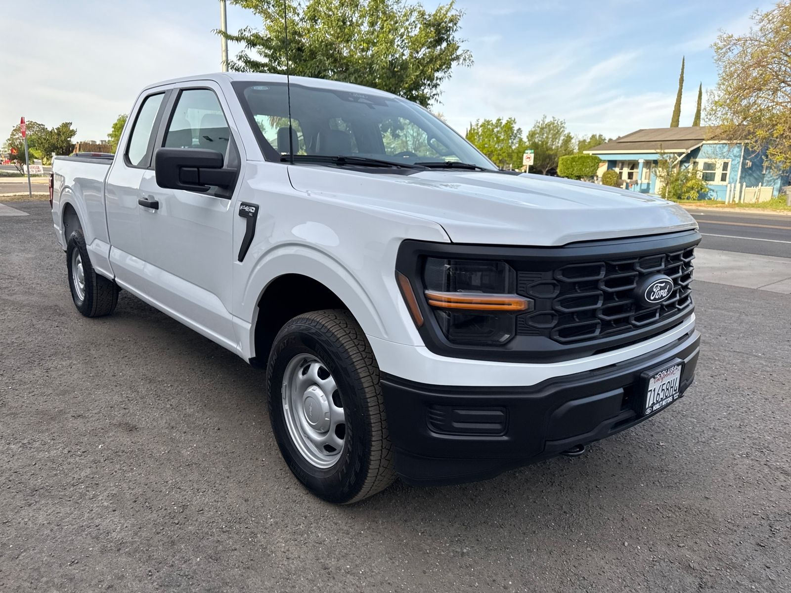 2025 Ford F-150 XL Extended Cab Ecoboost 4x4 photo 6