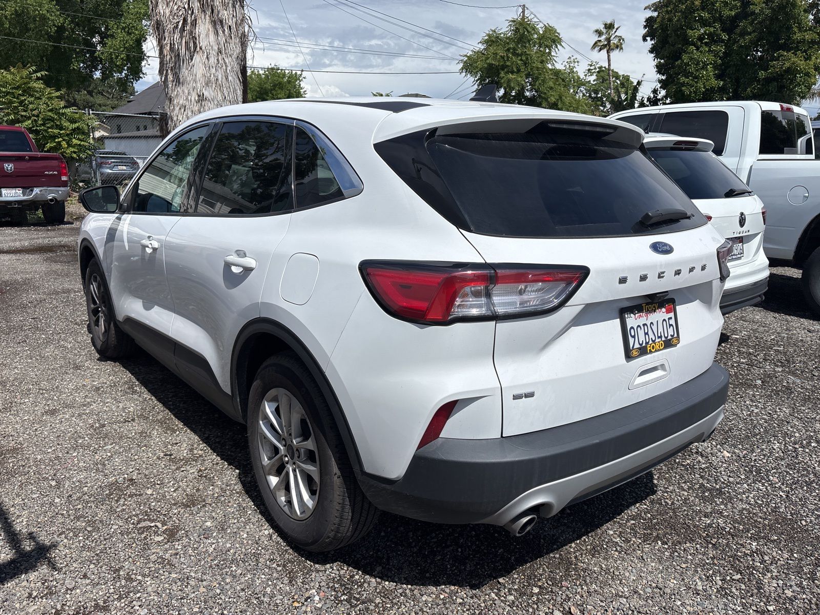 2022 Ford Escape SE photo 3