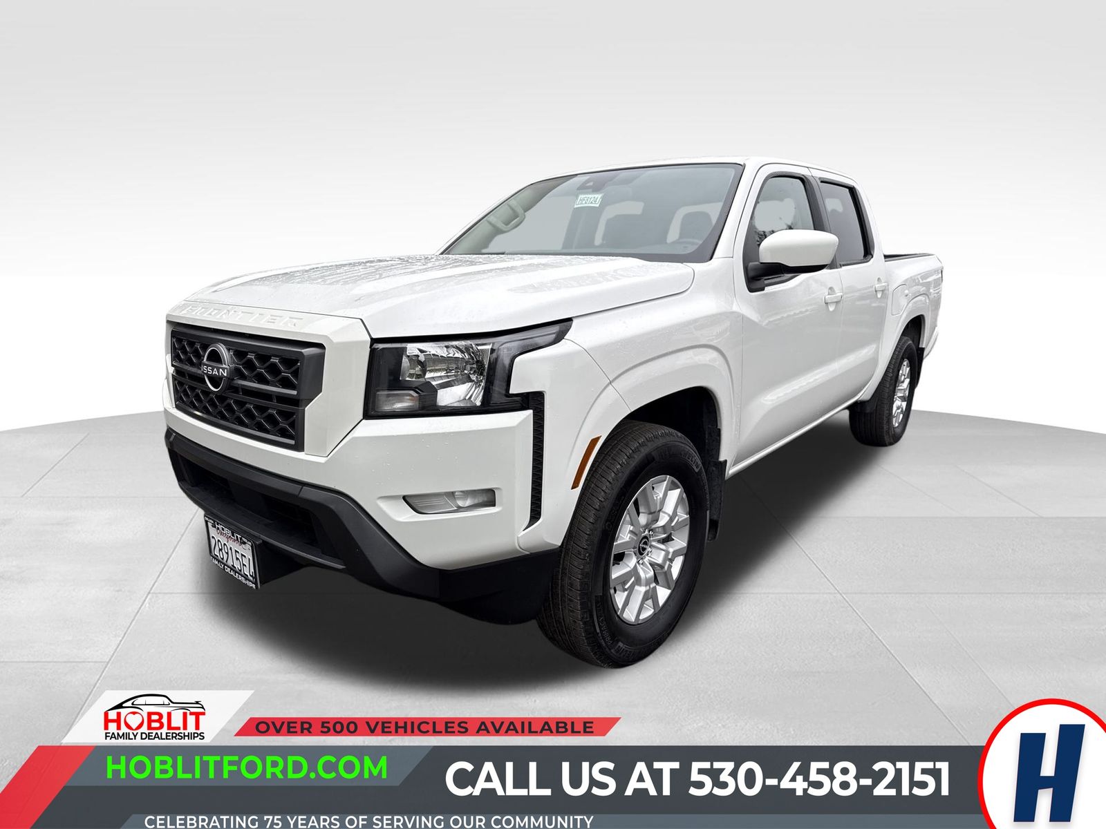 2023 Nissan Frontier SV's photo