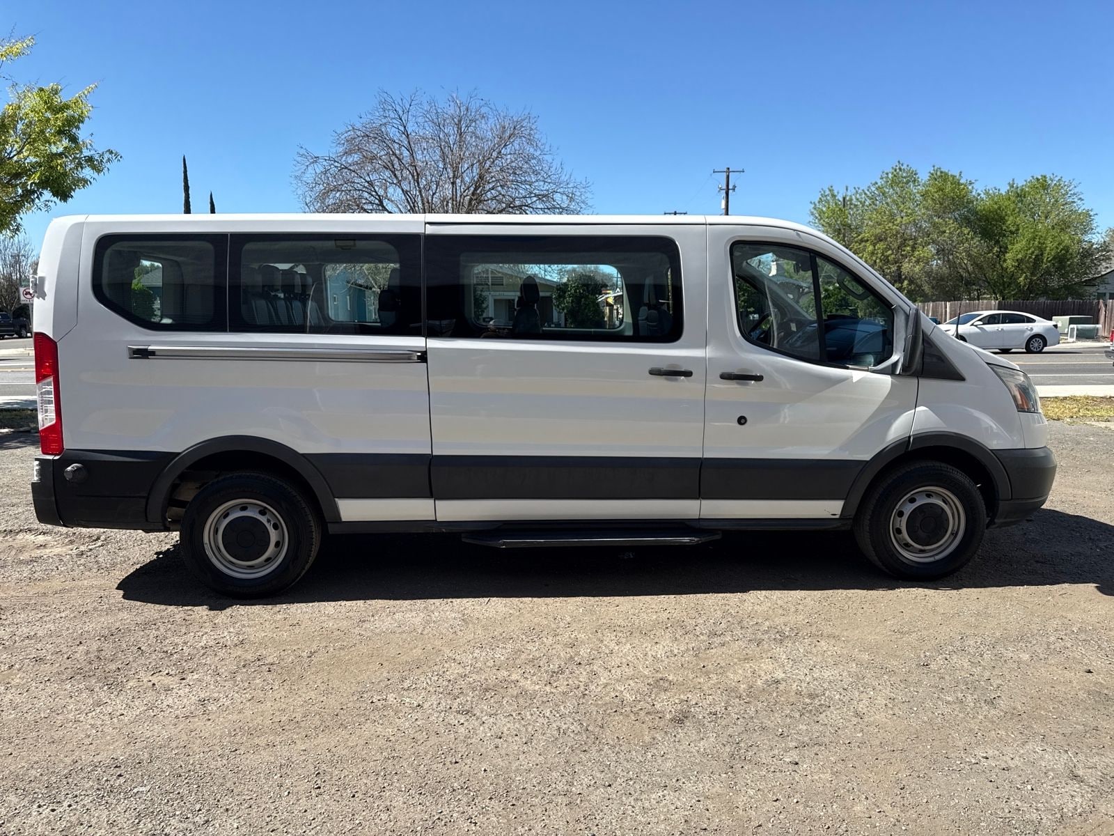 2018 Ford Transit-350 XL 12-Passenger Van photo 5