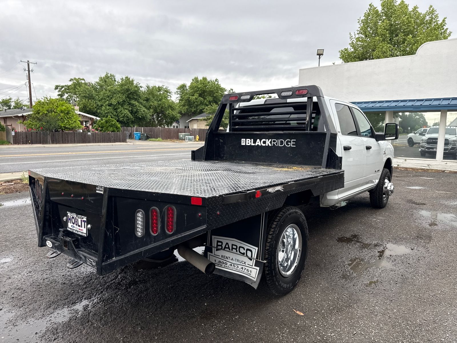2024 Ram 3500 SLT Crew Cab 4x4 Cummins w/ 9 Flat Bed/Gooseneck P photo 4