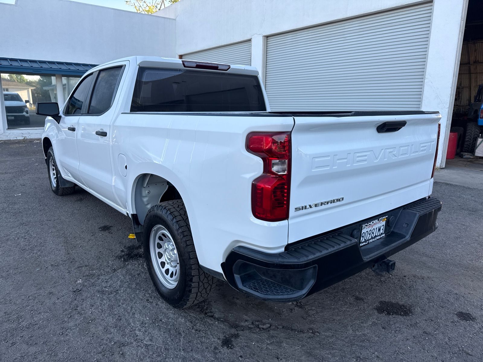 2022 Chevrolet Silverado 1500 WT Crew Cab photo 2