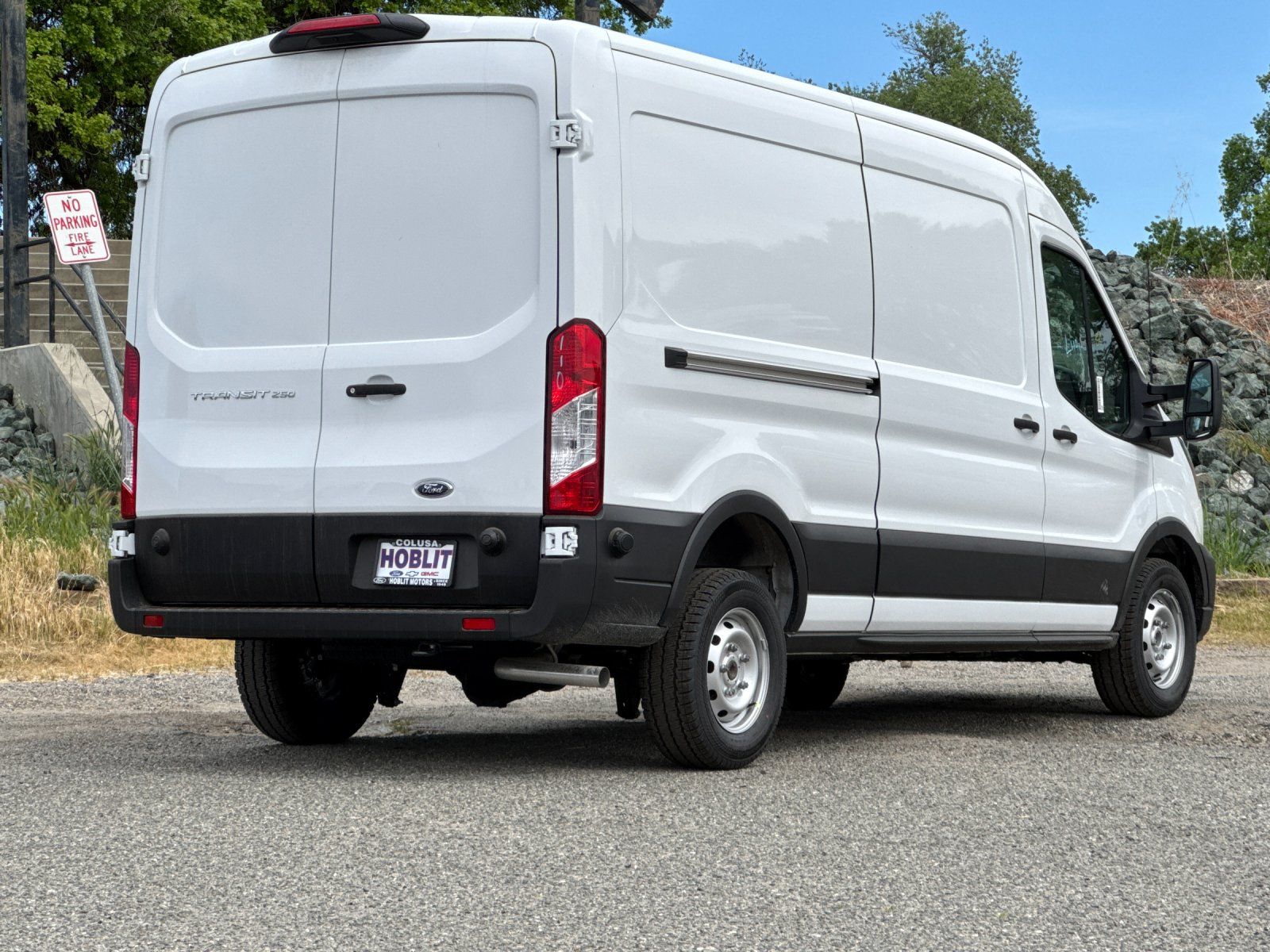 2025 Ford Transit photo 3