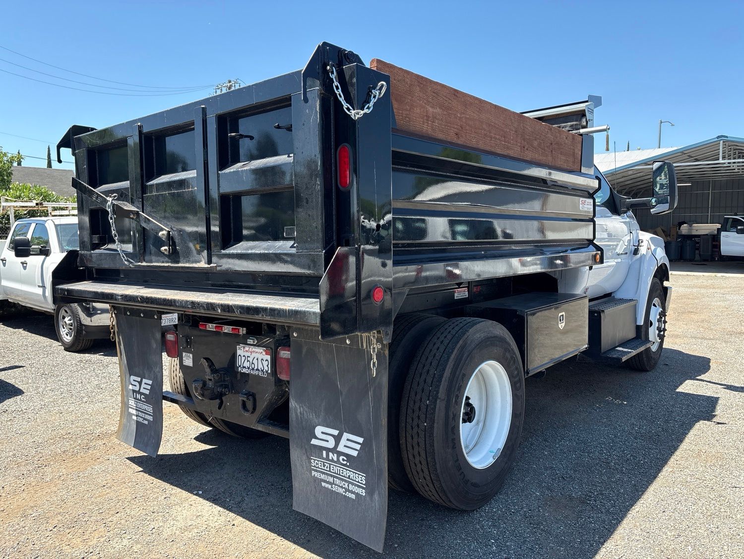 2023 Ford F-650SD Base Power Stroke Diesel photo 4
