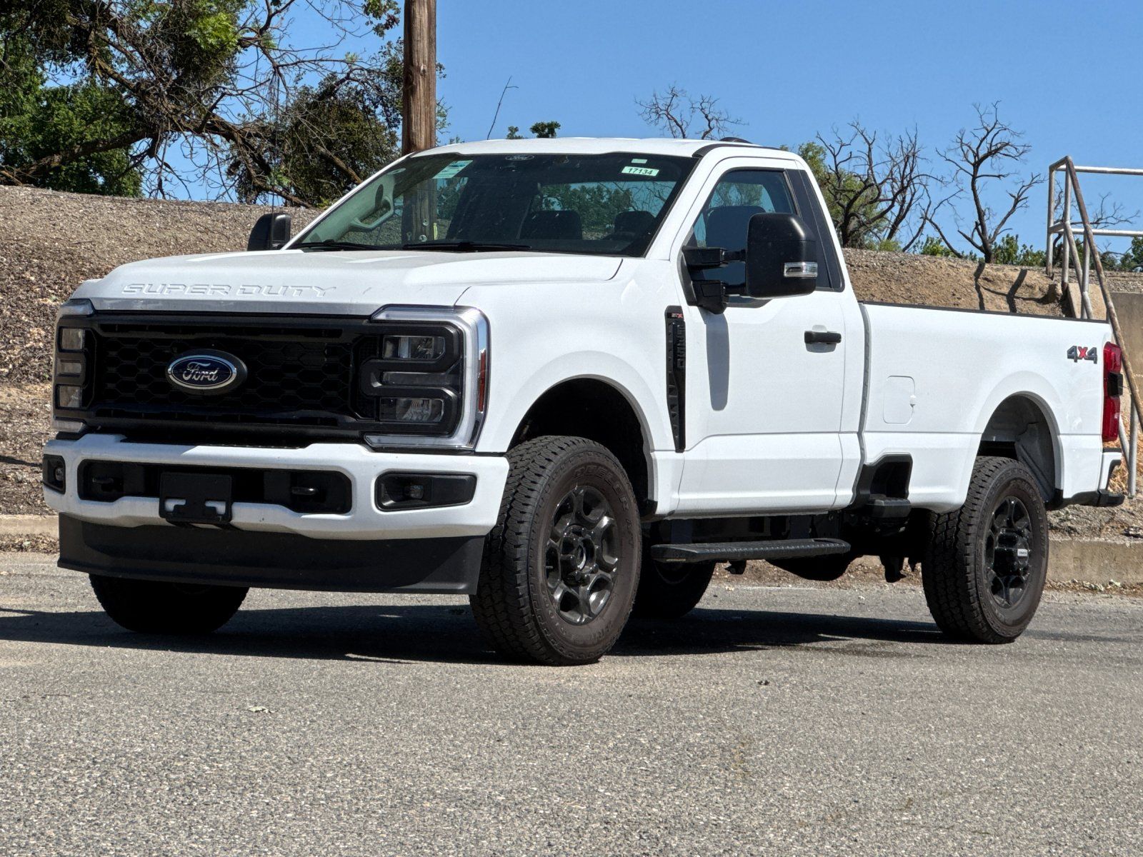 2025 Ford F-350 Super Duty XL - Photo 7