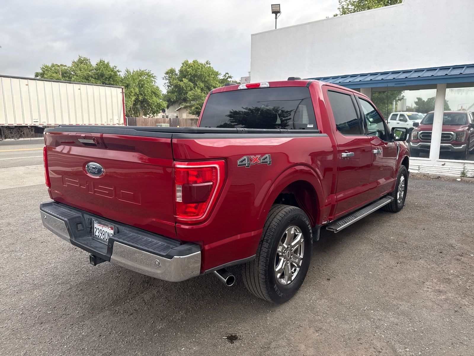 2022 Ford F-150 XLT Crew Cab 4x4 photo 4