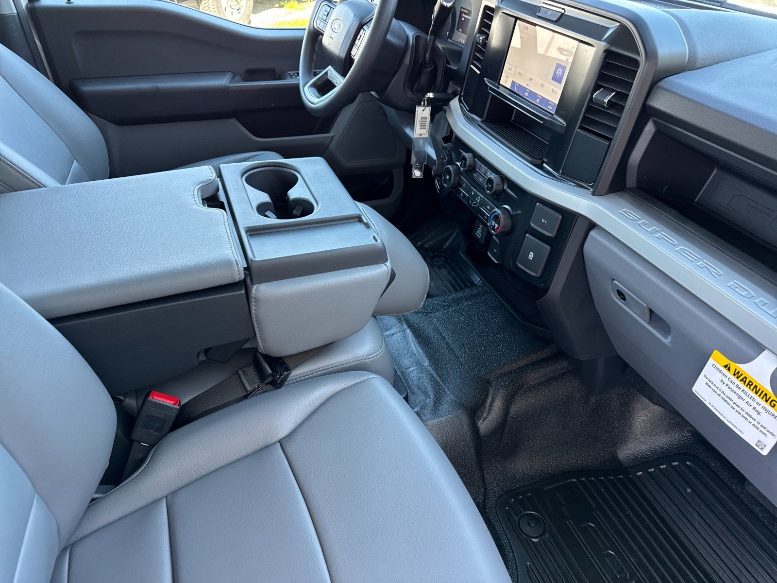 2025 Ford F-450 Super Duty Chassis Cab XL - Photo 15