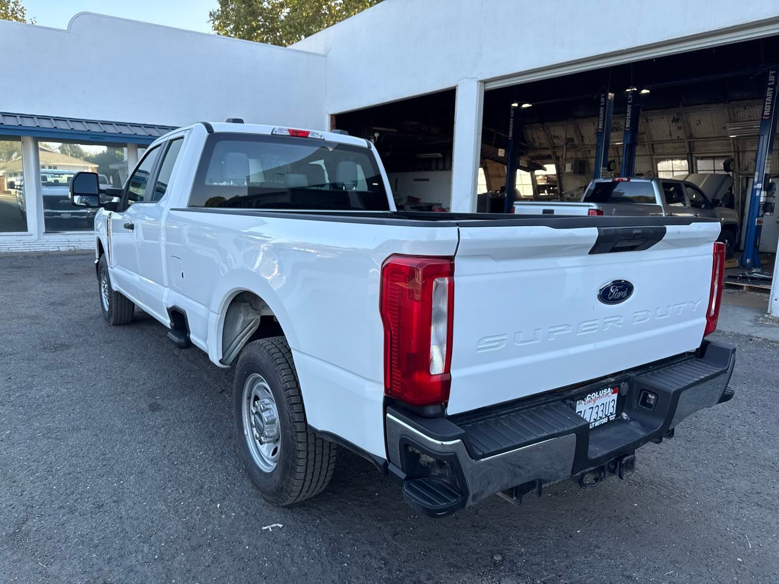 2023 Ford F-250 photo 3
