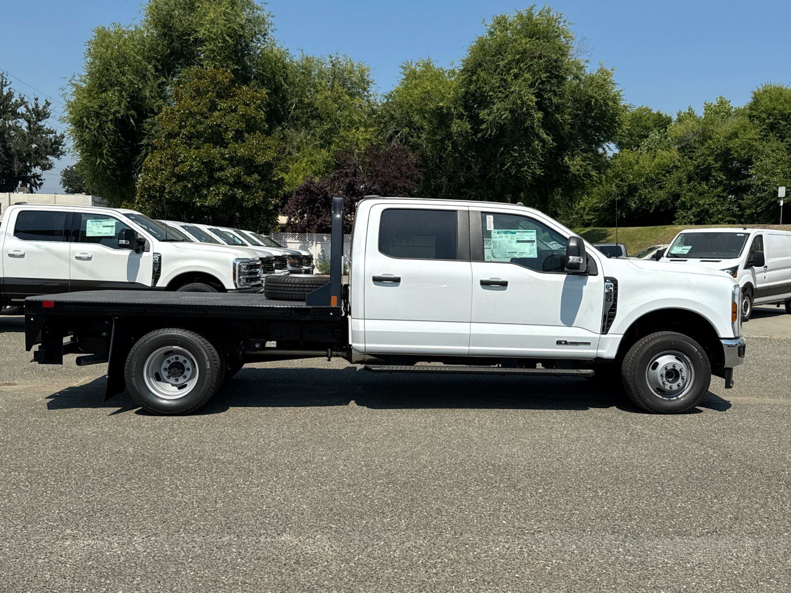 2025 Ford F-350 XL photo 2