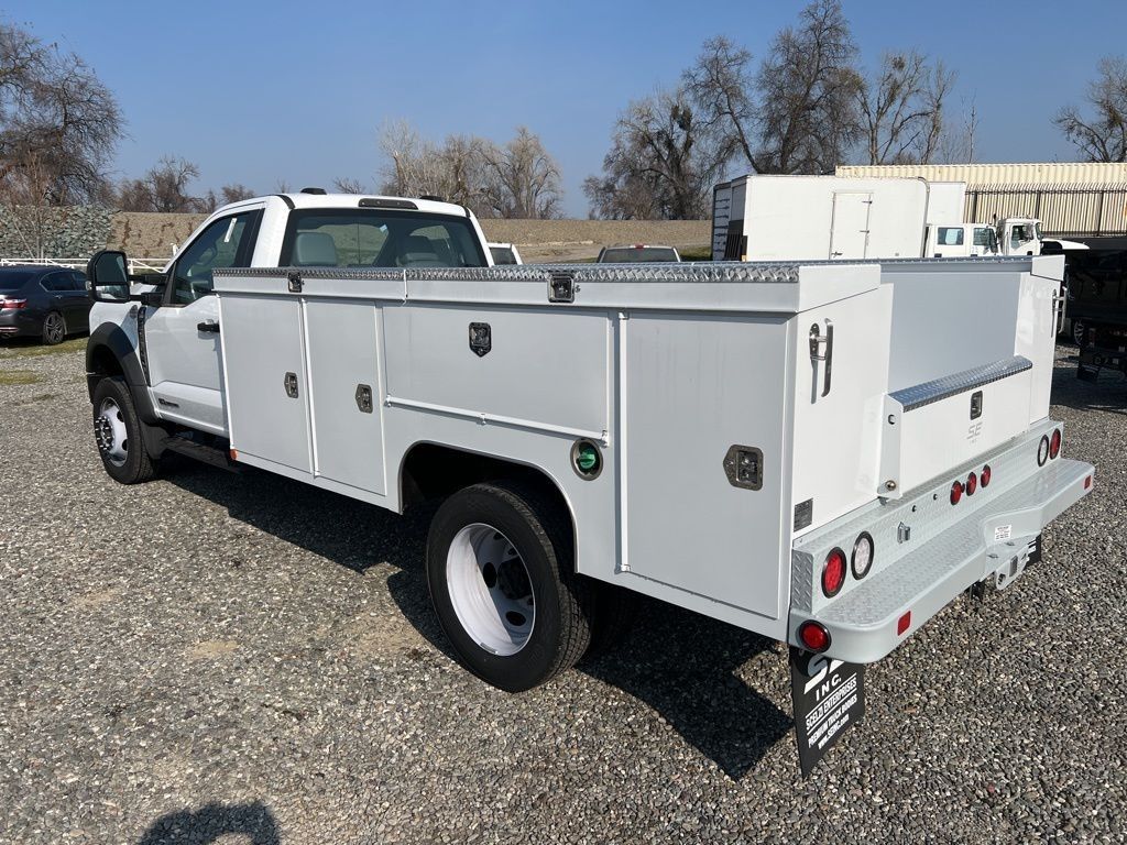2024 Ford F-550 XL photo 3