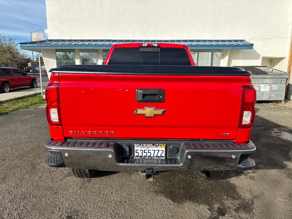 Certified 2017 Chevrolet Silverado 1500 LTZ Crew Cab V8 4x4 w/ Lift Kit! Truck