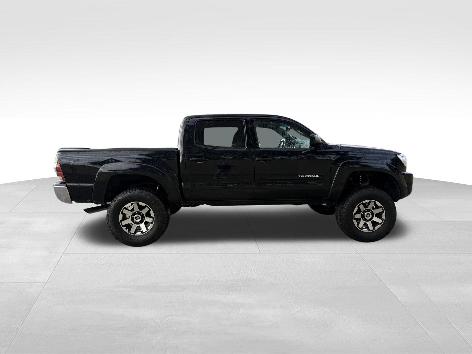 Used 2011 Toyota Tacoma Prerunner Crew Cab Truck w/ Lift Kit Truck