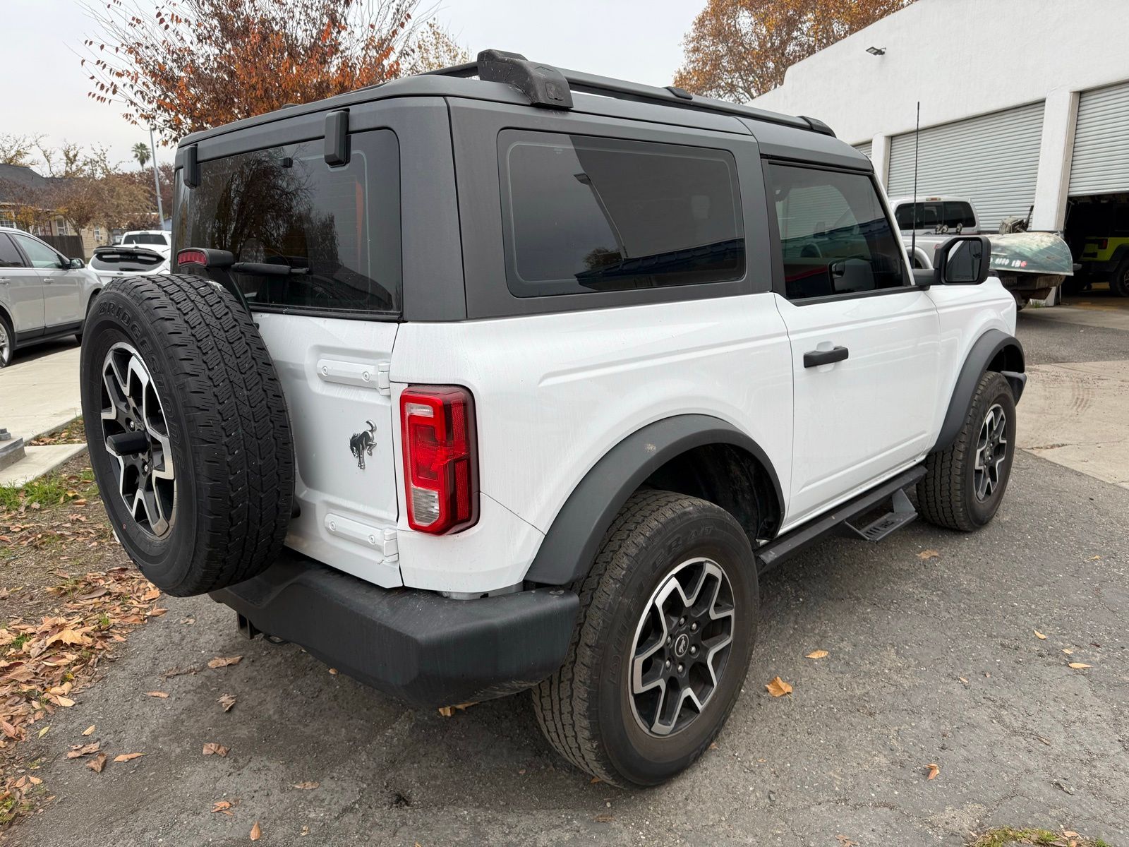 2022 Ford Bronco Base photo 2