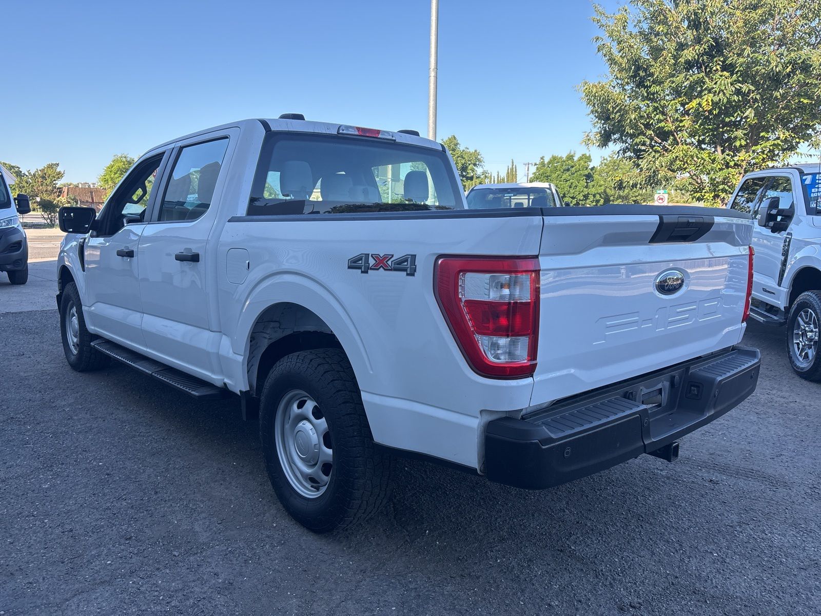 2022 Ford F-150 XL photo 3