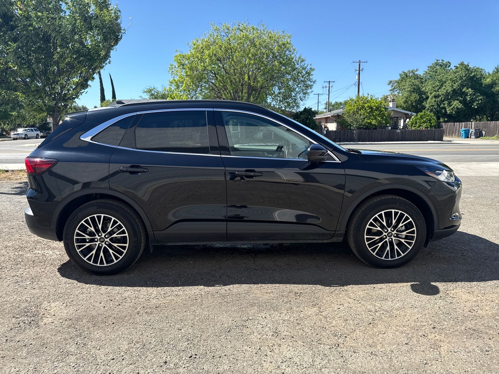 2025 Ford Escape Plug-In Hybrid Base photo 5