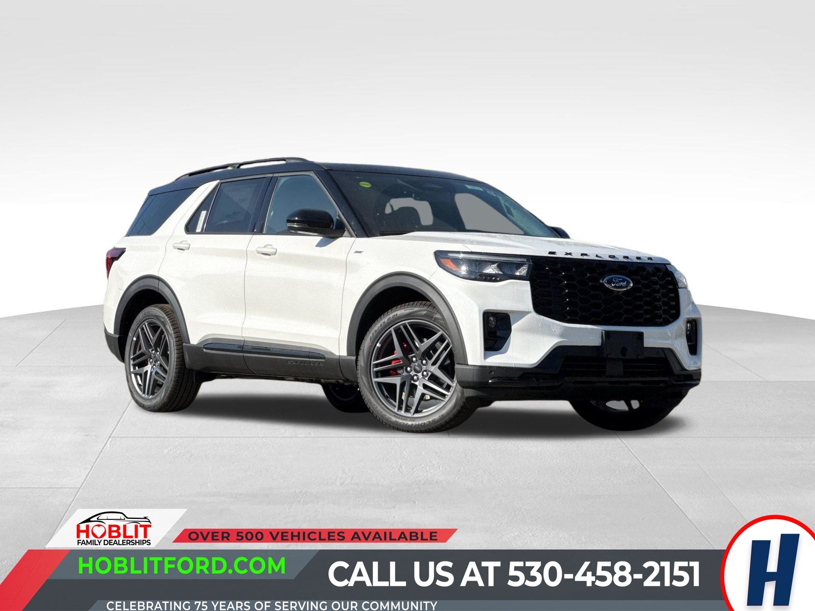2025 Ford Explorer ST-LINE's photo