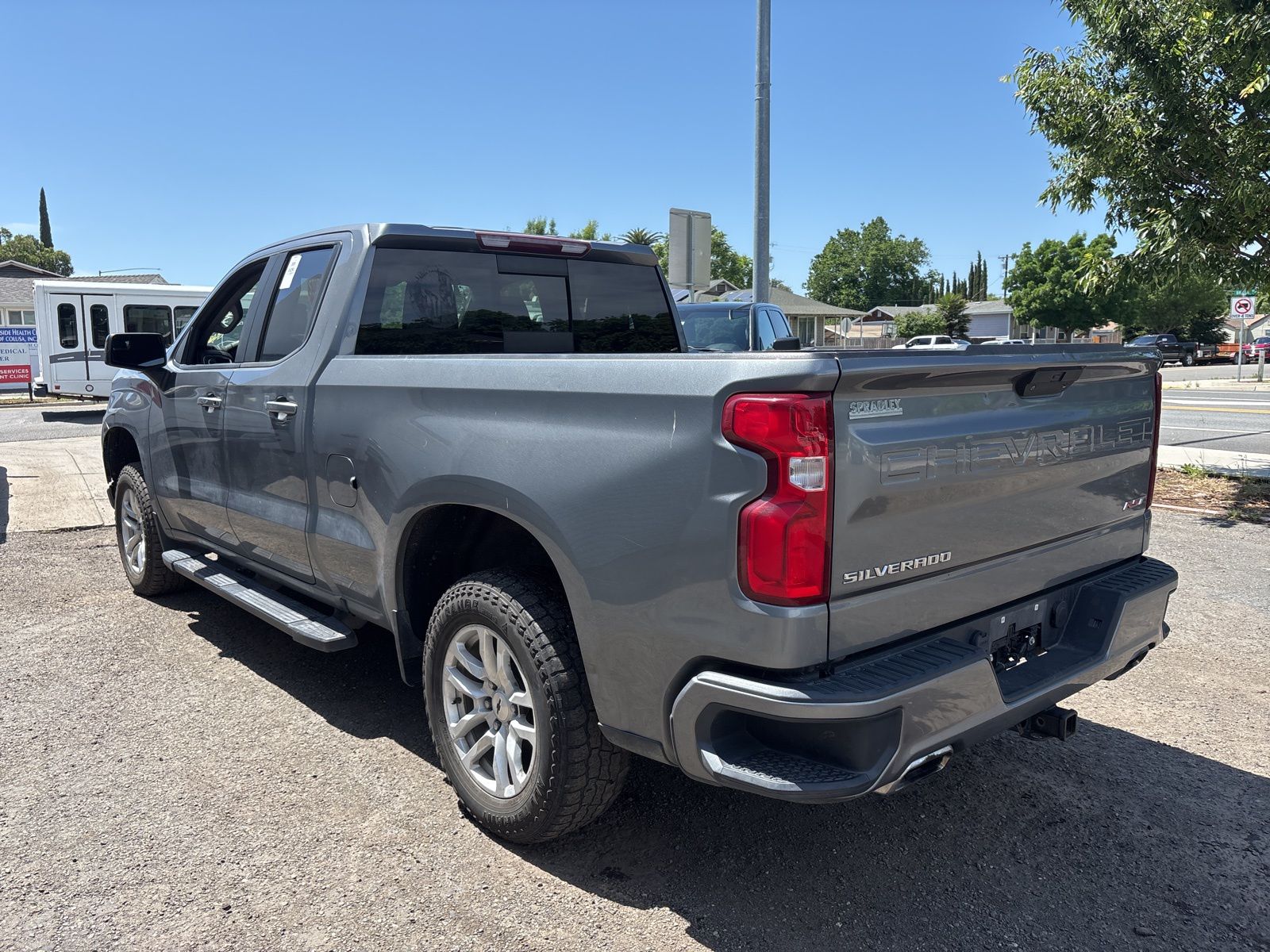 2020 Chevrolet Silverado 1500 RST photo 3