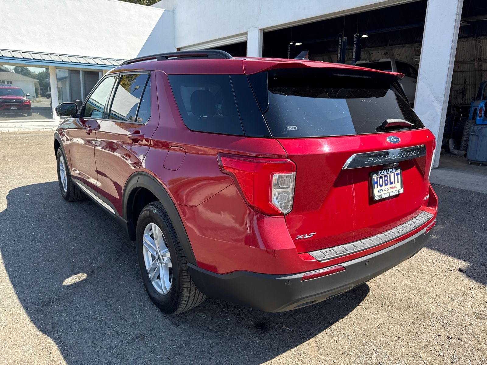 2022 Ford Explorer XLT photo 3