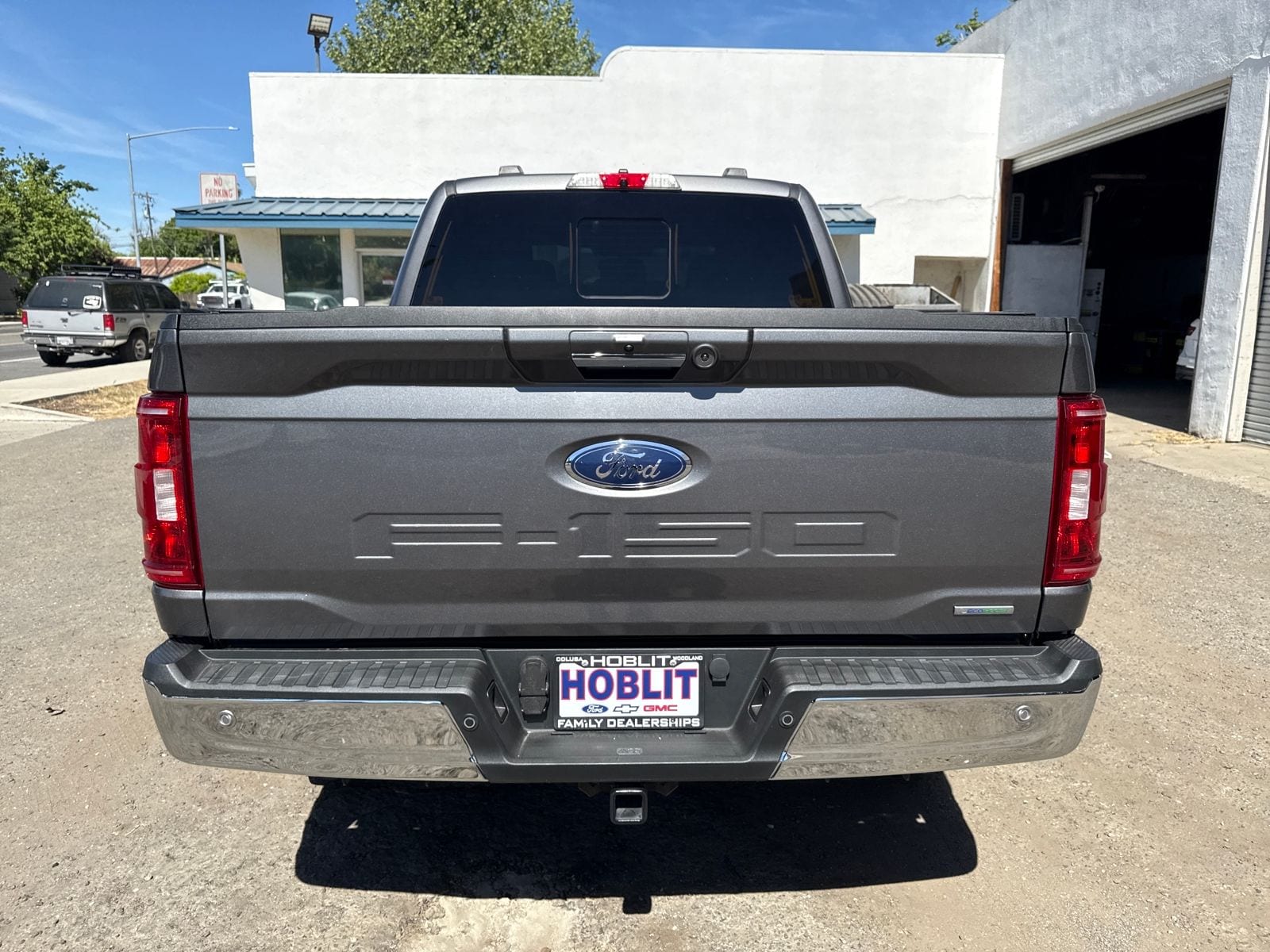 2022 Ford F-150 XLT FX4 Off-Road Crew Cab 4x4 Ecoboost photo 2