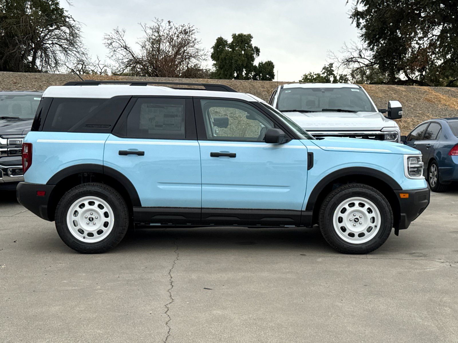 2025 Ford Bronco Sport Heritage photo 2