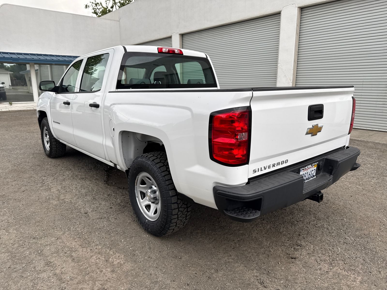 2018 Chevrolet Silverado 1500 WT Crew Cab V8 4x4 photo 2