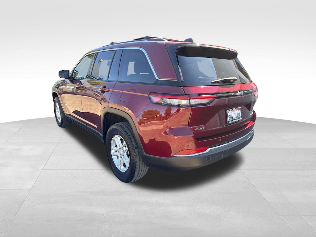 Certified 2023 Jeep Grand Cherokee Laredo 4x4 w/ Heated Seats SUV
